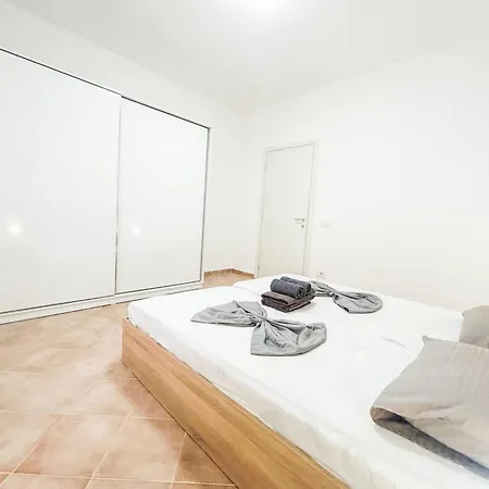 Coral Light Retreat C71 Apartmán Durrës